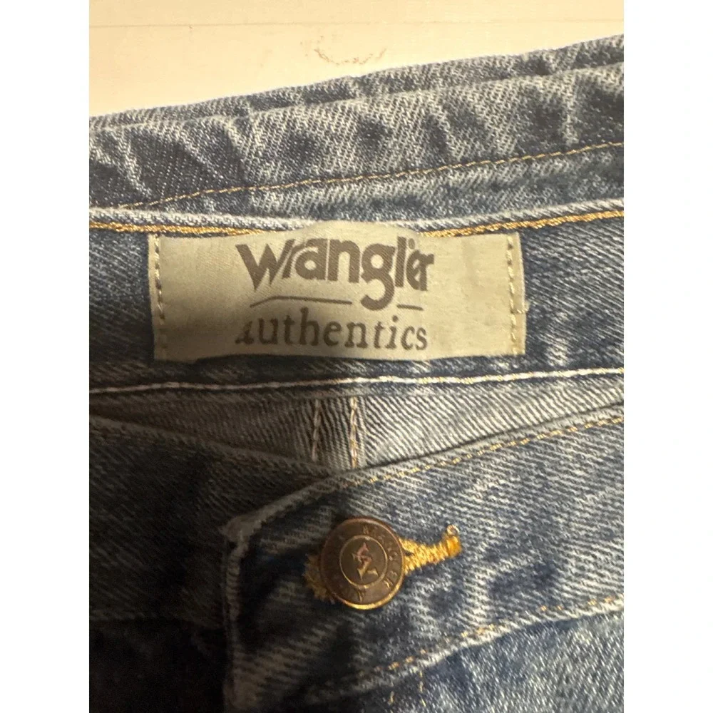 Wrangler Authentics Mens Straight Leg Jeans Medium Wash Blue 42x30 NWT